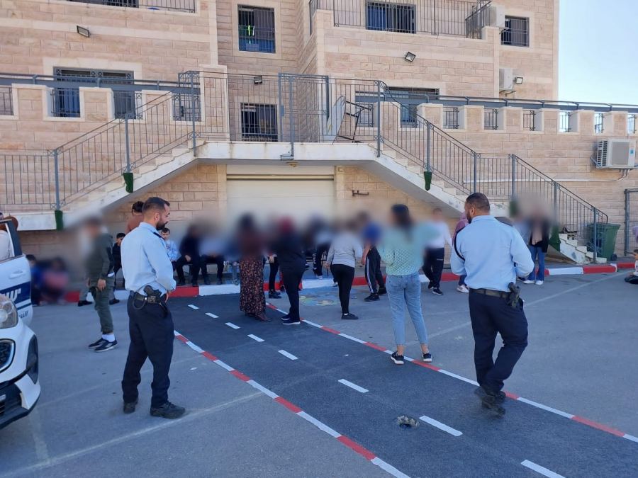 شرطة القدس تواصل أنشطتها التوعوية للطلاب من ذوي الاحتيجات الخاصة 